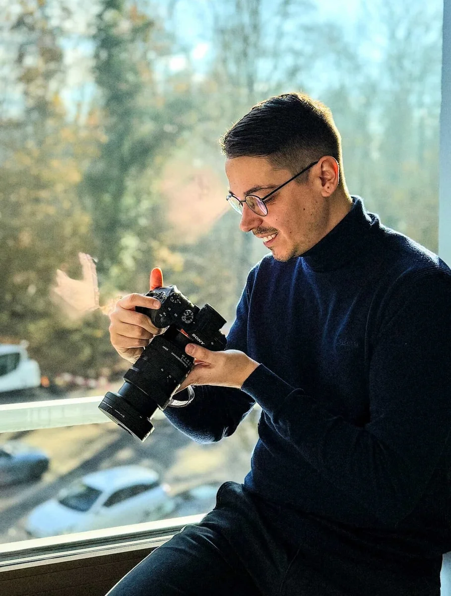 Nikola Bogdanovic, Autofotograf und Gründer von Nikografie